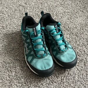 Columbia Women's Outdry Peakfreak Hiking Walking Shoes Teal Size 10 Lace Up
